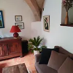 La Maison De Thomas * Arpaillargues-et-Aureillac