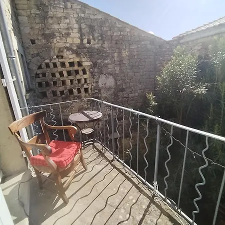 La Maison De Thomas Arpaillargues-et-Aureillac