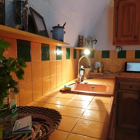 La Maison De Thomas Arpaillargues-et-Aureillac