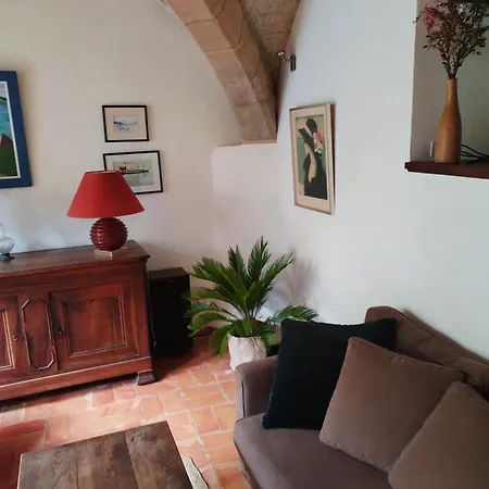 La Maison De Thomas * Arpaillargues-et-Aureillac